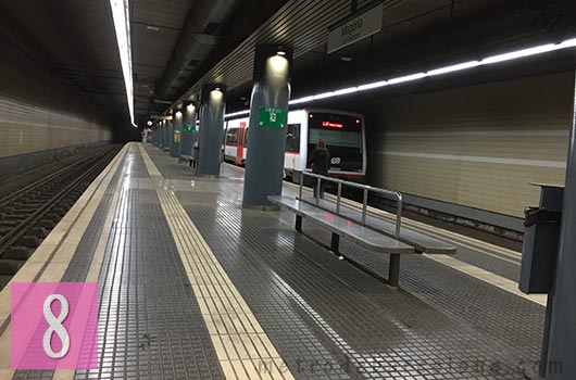 Barcelona metro Magoria la campana