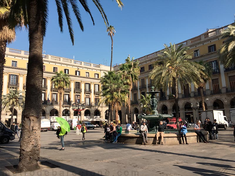 Barcelone place Reial