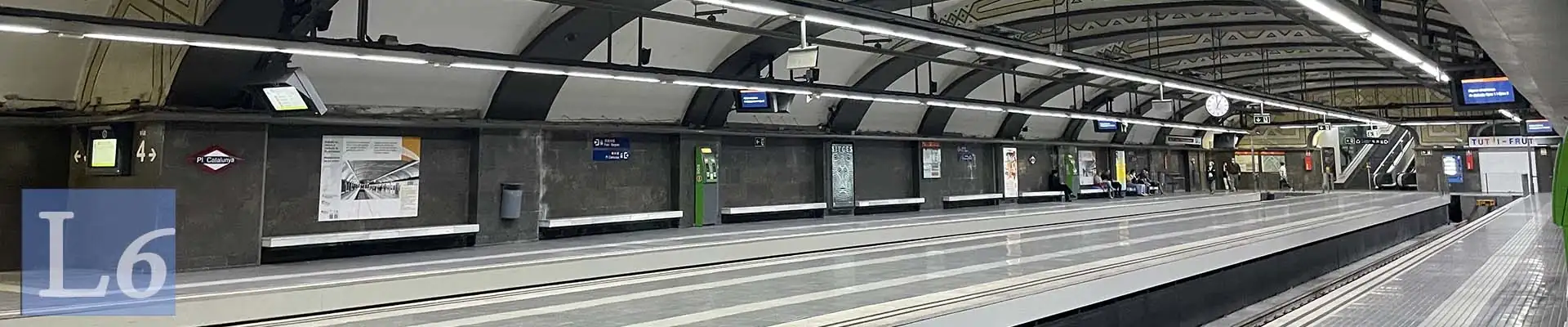 Barcelona metro violet-coloured