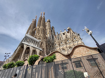 Barcelona metro Sagrada Familia