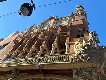 photos of the Palau de la musica