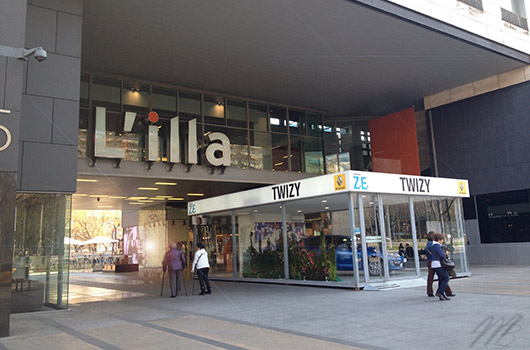 L'Illa Barcelona tramway station