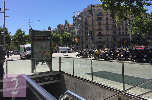 barcelona passeig de gracia subway station