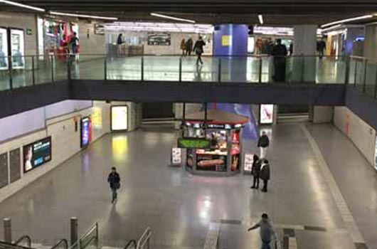 barcelona universitat metro stop