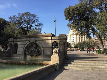 Barcelona Catalunya place metro station