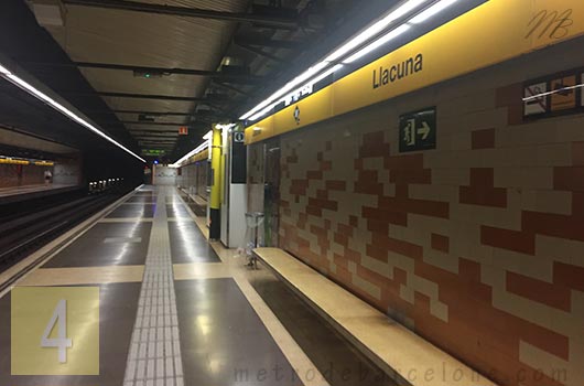 barcelona llacuna metro station