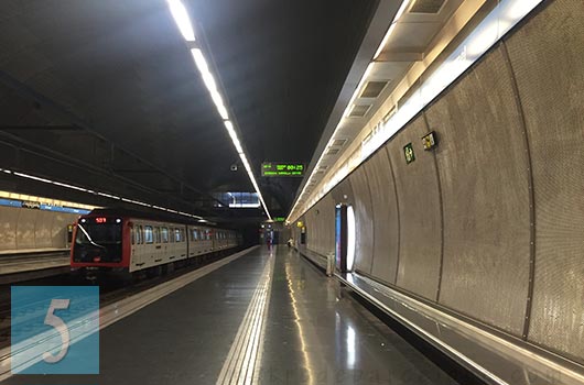 Barcelona metro el carmel station