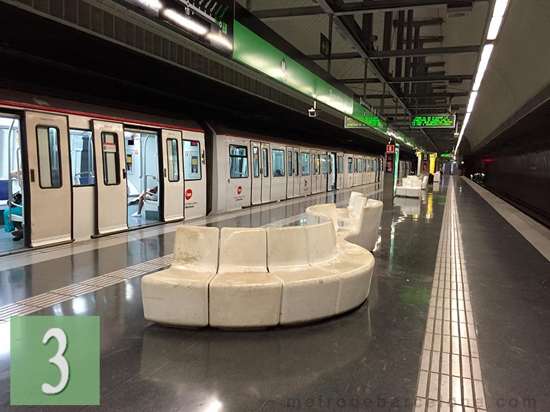 barcelona gothic neighbourhood metro