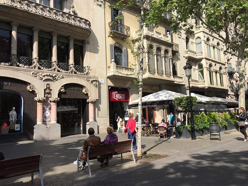 Barcelona avenida passeig de gracia