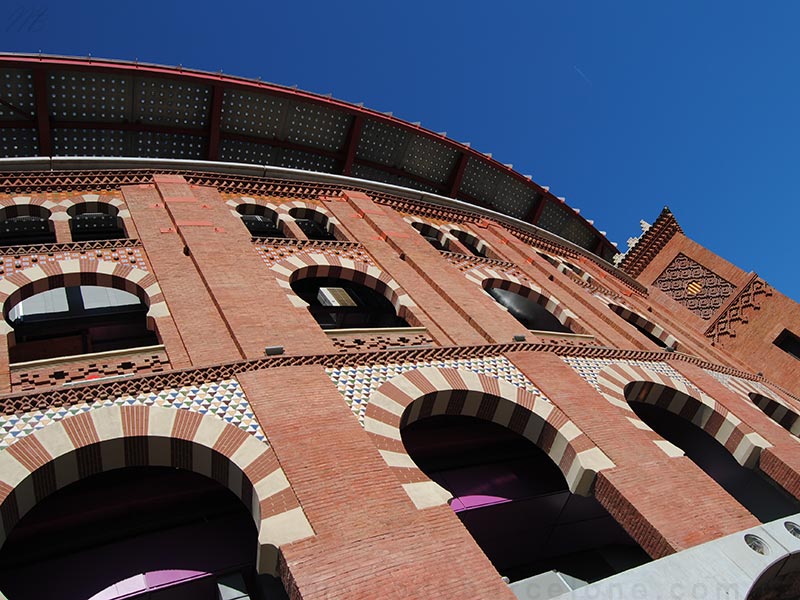 Barcelona arenas espanya metro