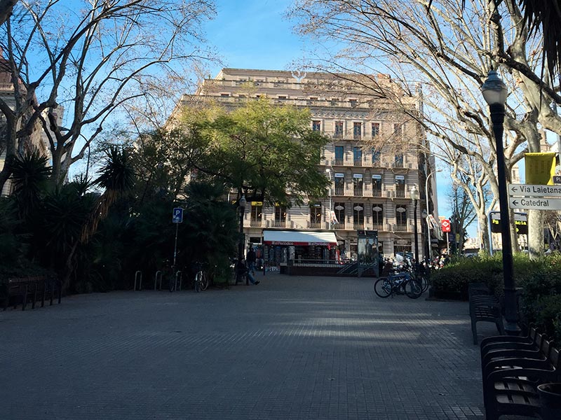 Plaça Universitat Barcelona