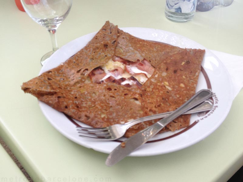 Barcelona beach pancake restaurant