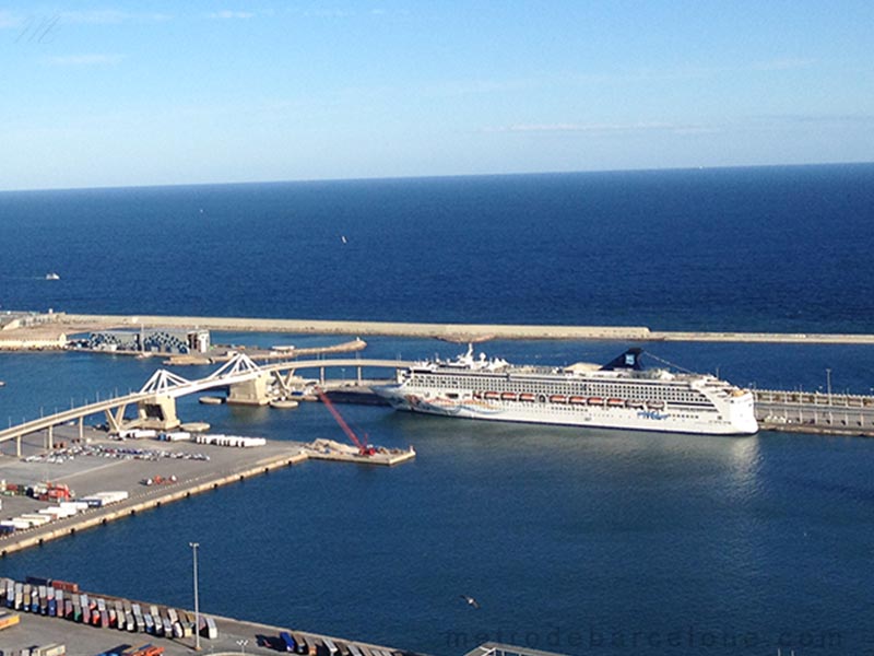 barcelona puerto adossat quays