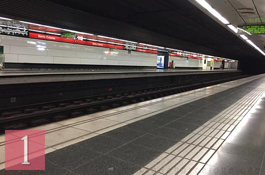 Barcelona metro Santa Coloma