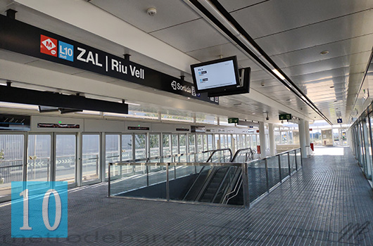 Barcelona metro zal riu vell