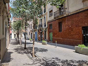 Barcelona parada de metro Fontana