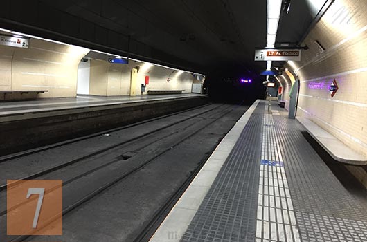 Barcelona metro Padua