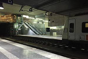 Barcelona metro linea 8