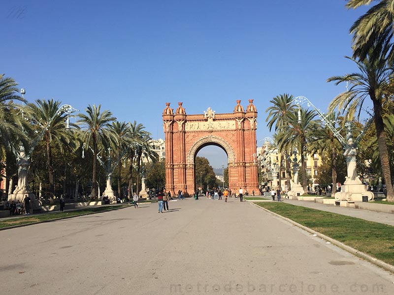 arc de triomphe de barcelone