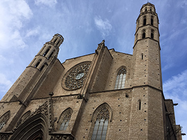 monument Santa Maria Barcelone