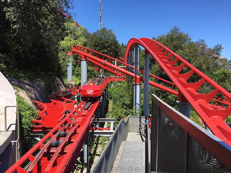 barcelone tibidabo montagnes russes