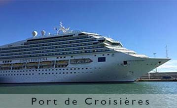 bateau de croisières à Barcelone