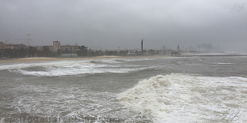 Barcelone sous la pluie