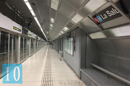 Barcelone metro La Salut