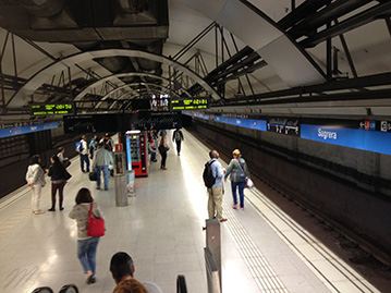 Barcelone metro sagrera photos