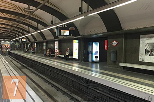 Barcelone métro Plaça Catalunya