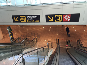 Barcelona Airport T1 metro sTop - Barcelona Aeroport T1 line 9 metro station