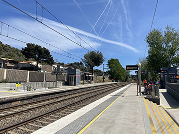 Castelldefels trains