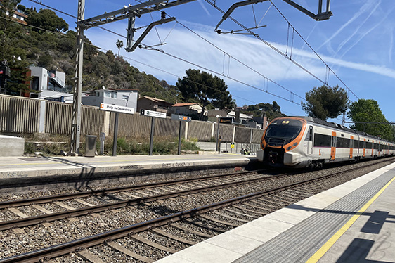 de Castelldefels à Barcelone en train