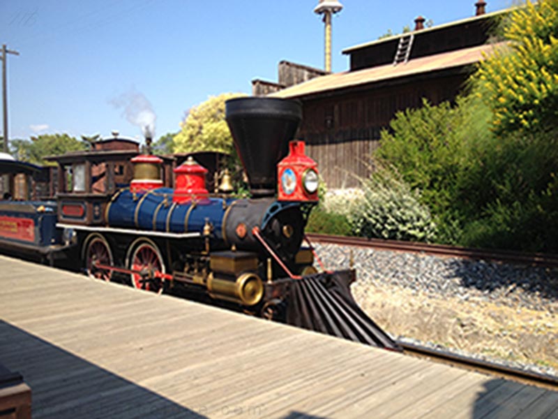 train du parc port aventura